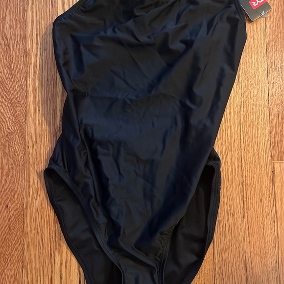 BNWT Solid Maxfit TYR training swimsuit - Picture 8 of 11